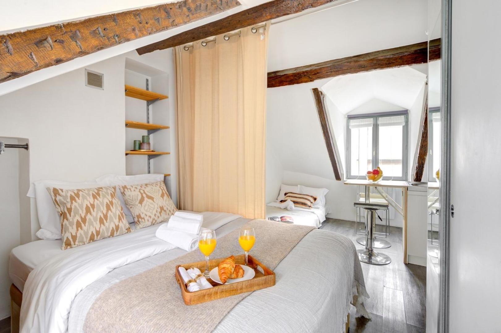 Bnbnook - Bright In Le Marais & Notre-dame Appartement